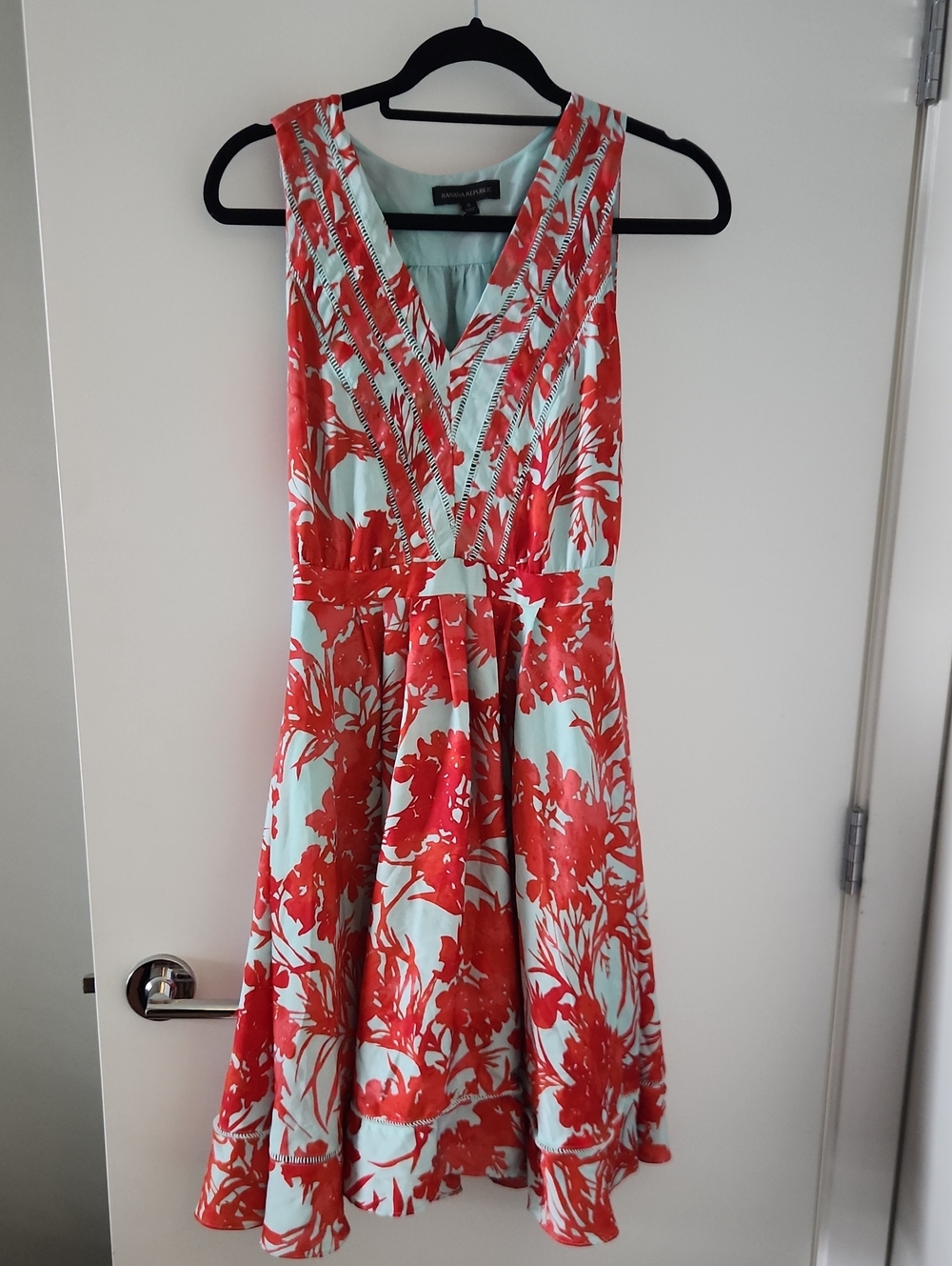 Banana Republic Coral Floral Midi Dress on Aqua